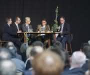 Podiumsdiskussion Industrie 4.0 Podiumsdiskussion Industrie 4.0