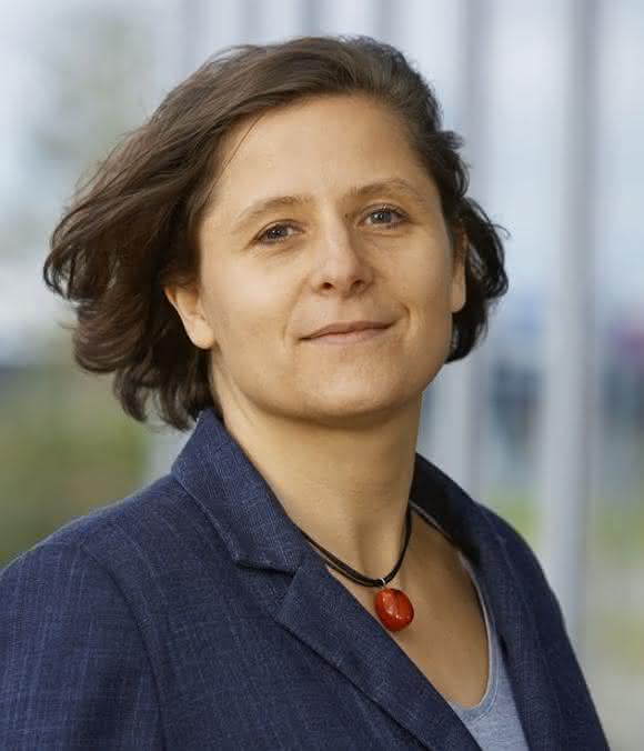Dr. Christine Neuy