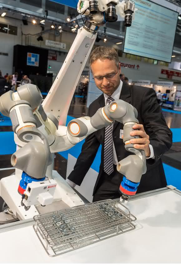 Roboter auf der Automatica
