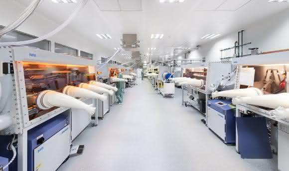 Pilotanlage für gedruckte Elektronik Pilotanlage für gedruckte Elektronik