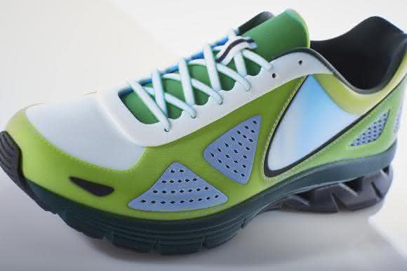 Sportschuh aus dem 3D-Drucker von Stratasys