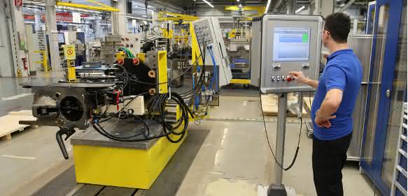 Voith Salzgitter prüft Bahnkupplungen Voith Salzgitter prüft Bahnkupplungen