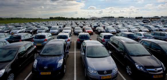 Fahrzeuge über Fahrzeuge Fahrzeuge über Fahrzeuge