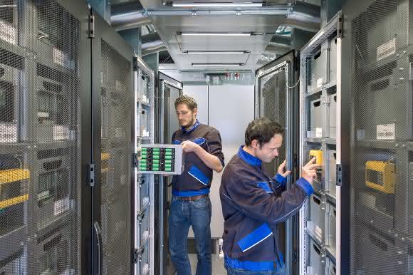 Batteriespeichersystem „Energy Neighbor“ von Varta Storage und der TU München