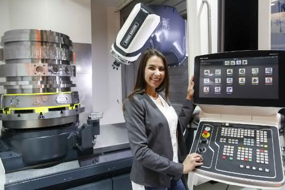 Werkzeugmaschine DMG Mori für simultane 5-Achs-Bearbeitung