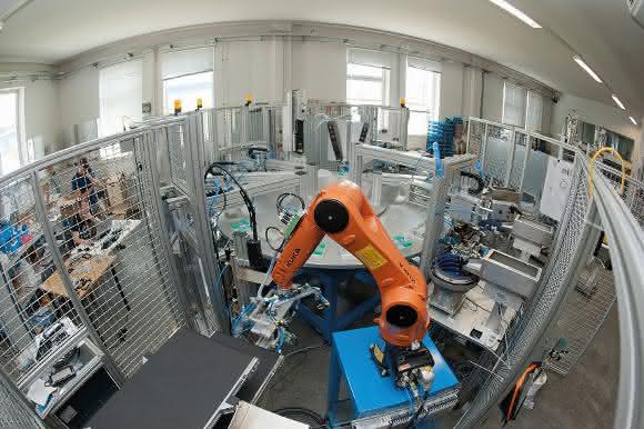Rundschalttisch Rundschalttisch mit Kuka Roboter