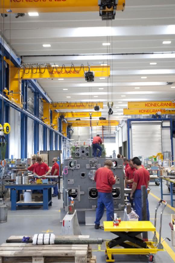 Konecranes Burckhardt Compression Herstellung