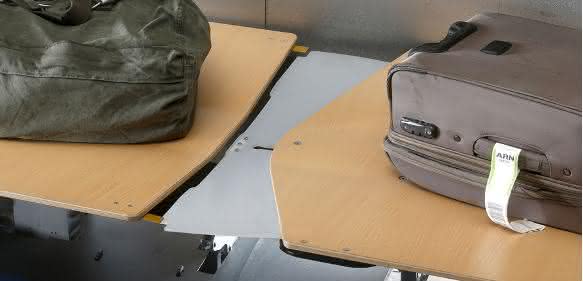 Beumer Tray Deck Lückenschluss