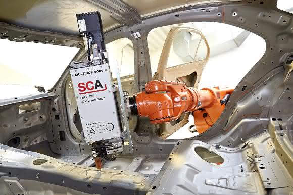 Klebe- und Dosiertechnik Anwendung SCA SCA Anwendung Automobilindustrie