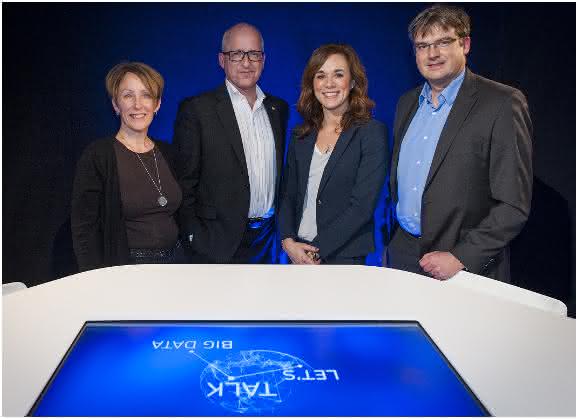 Victoria Van Camp von SKF, Johan Stahre von der Uni Chalmers, Moderatorin Stephanie Johansson und Kent Eriksson vom Softwareunternehmen PTC
