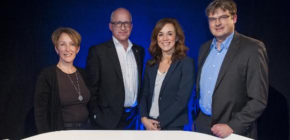 Victoria Van Camp von SKF, Johan Stahre von der Uni Chalmers, Moderatorin Stephanie Johansson und Kent Eriksson vom Softwareunternehmen PTC