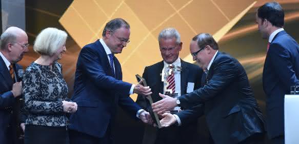 Hermes Award 2015 Preisübergabe an Wittenstein Hemes Award 2015