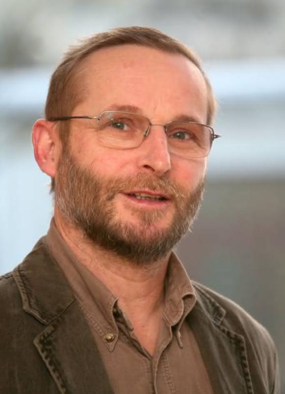 Prof. Peter Leinweber