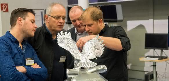 Fräsen mit High Speed Eagle Michael Otto mit Adler