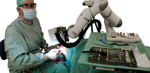 Roboter CARLO