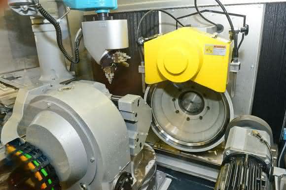 Wendeschneidplattenschleifmaschine 400 Penta Wendeschneidplattenschleifmaschine 400 Penta Agathon