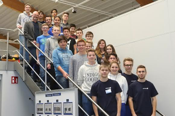 Schunk Robot Competition 2015 Teams Schunk Robot Competition 2015 Teams