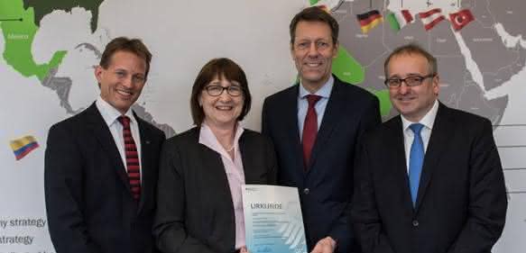 Übergabe der Förderurkunde