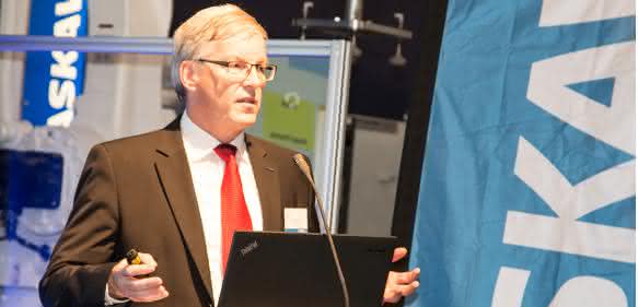 100 Jahre Yaskawa: Blaue Marke mit Zukunftskonzept