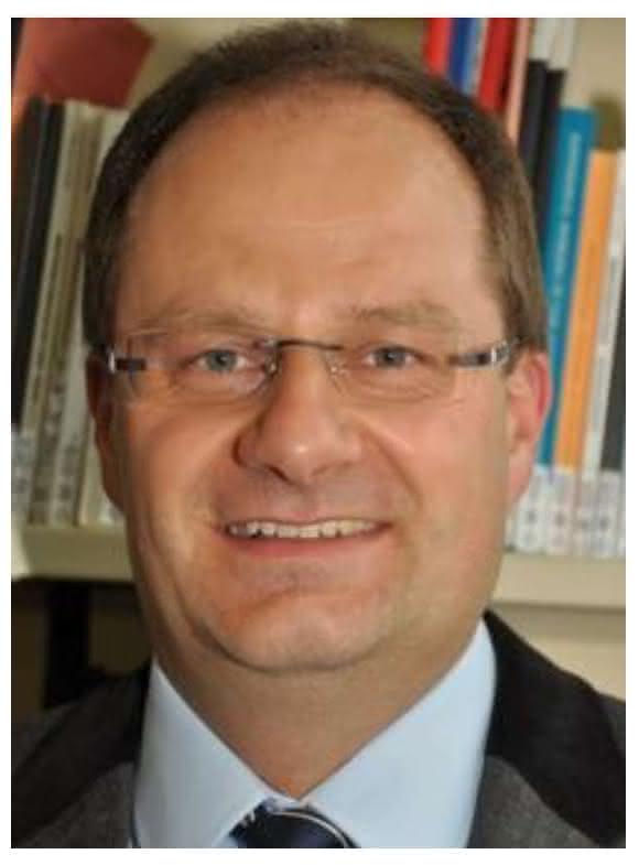 Prof. Dr.-Ing. Stefan Heinrich