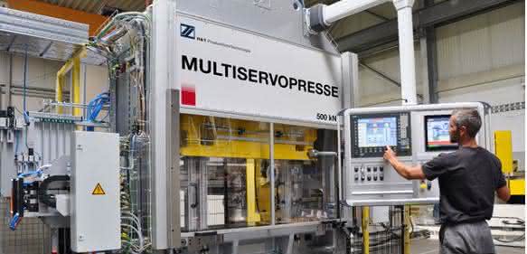 Servospindelpresse Servospindelpresse von H & T Produktionstechnologie