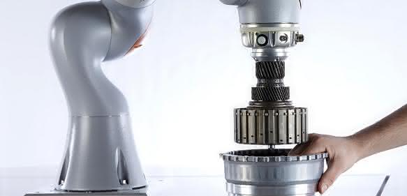 Kuka Leichtbauroboter auf der Automatica