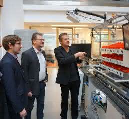 Prof. Oliver Niggemann Prof. Oliver Niggemann