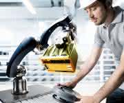 Mensch und Roboter Mensch-Roboter-Kollaboration