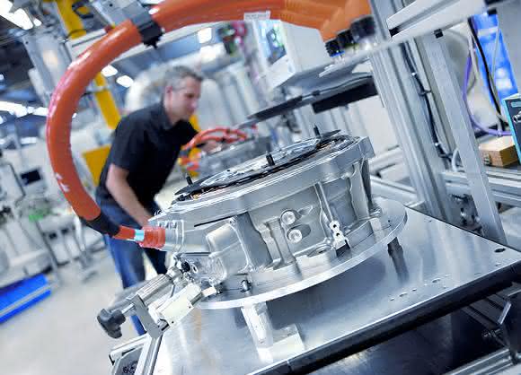 Fertigung von Elektromotoren bei Bosch