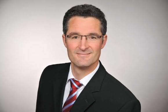 Dr. Nico Scheer