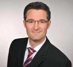 Dr. Nico Scheer Dr. Nico Scheer