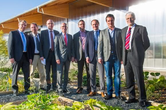 Der Vereinsvorstand (von links): Prof. Dr. Klaus Sandmann, Prof. Dr. Reiner Clement, Dr. Raffael Knauber, Bert Spilles, Karl-Friedrich Ley, Stefan Franceschini, Alexander Krings und Prof. Dr. Gerhard Schiefer. (Foto: Volker Lannert / Uni Bonn)