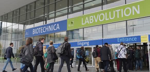 Nicht nur das Partnering-Tool kam auf der BIOTECHNICA/LABVOLUTION gut an. Als großer Besuchermagnet erwies sich auch die Sonderschau smartLAB – das intelligente Labor der Zukunft.