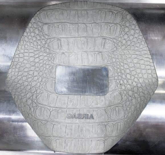 Lasertexturierter Lenkradpralltopf