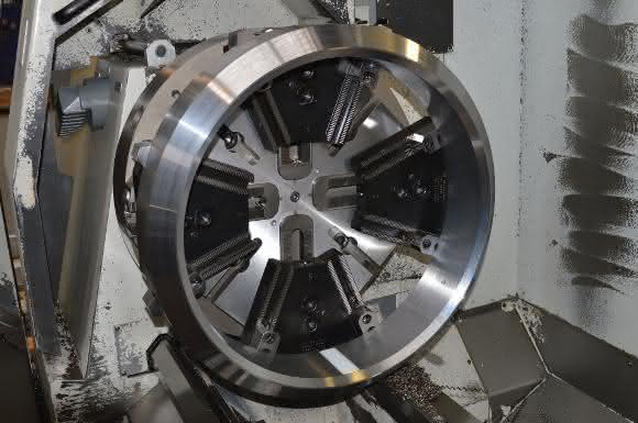 Acht-Backen-Futter HWR Spanntechnik