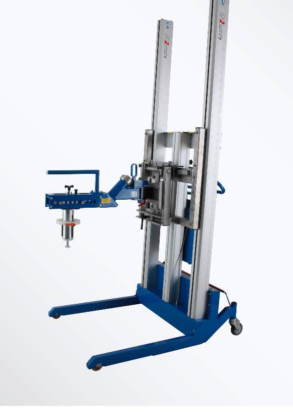 Doppelhubmast-Ladelift der Baureihe Lift2move Expresso auf der Fachpack 2015