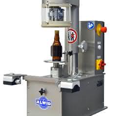 Verschließmaschine Alwid-Boy Alwid Sondermaschinenbau auf der Fachpack