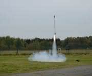 Die CanSat-Rakete beim Start. (© DLR (CC BY 3.0 DE)) Die CanSat-Rakete beim Start. (© DLR (CC BY 3.0 DE))