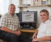Die „Spin-Doktoren": Prof. Siegfried Selberherr (links) und Dr. Viktor Sverdlov. (Copyright: TU Wien) Die „Spin-Doktoren": Prof. Siegfried Selberherr (links) und Dr. Viktor Sverdlov. (Copyright: TU Wien)