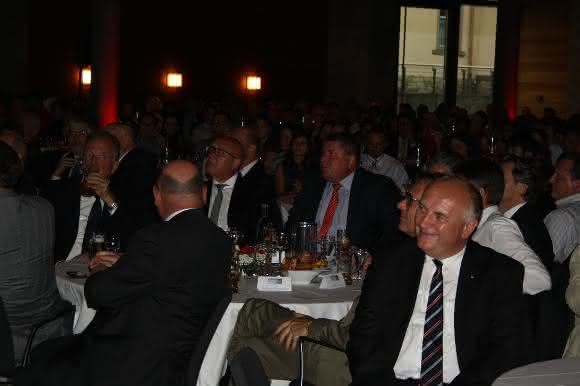 Analytik Jena AG, 25-jähriges Jubiläum: Blick in den Festsaal mit fast 1000 Gästen.