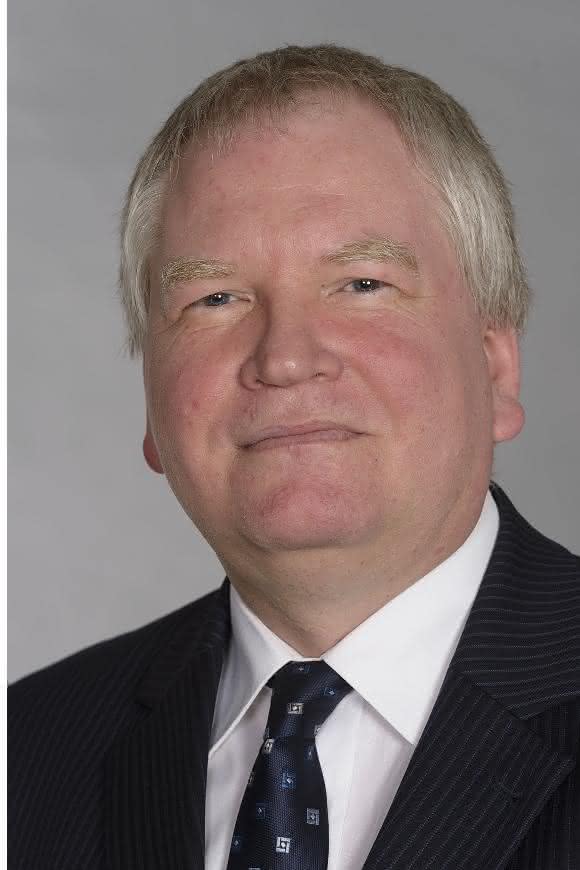 Dr. Marcus Hannakam