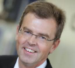 Dr. Volker Schulze Dr. Volker Schulze, Leiter des wbk Institut für Produktionstechnik