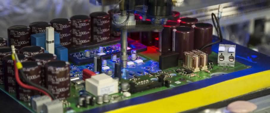 Elektronikbauteil
