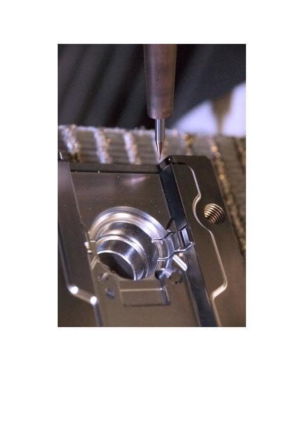 Werkstück während und nach der Bearbeitung auf der Mikron HSM 600U LP