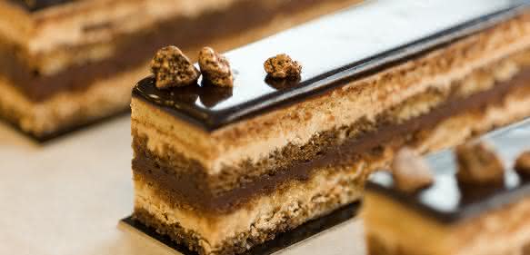Kuchen süß ummantelt Gebäckstücke