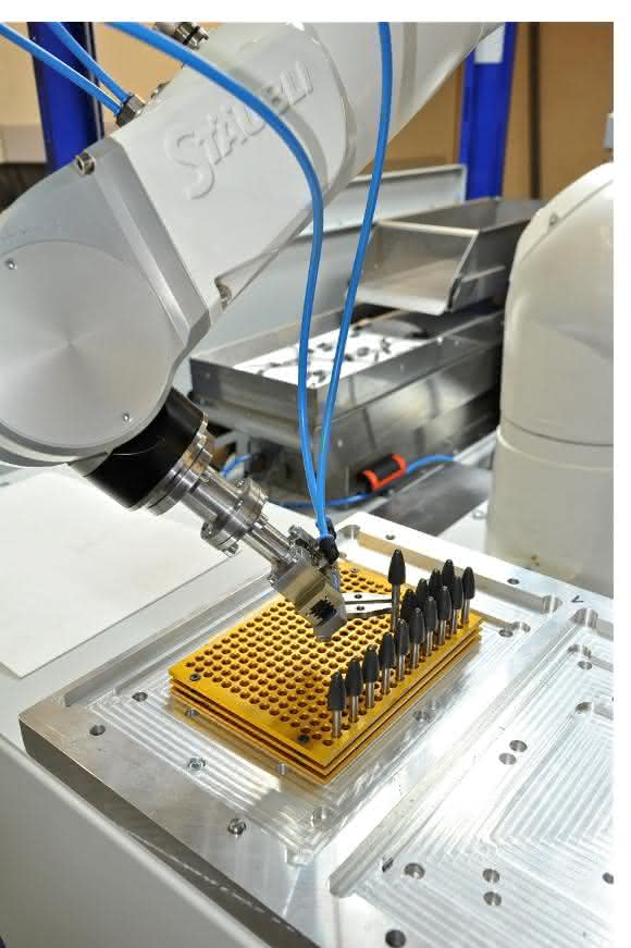 Zuführanlage von rbc-robotics Zuführanlage von rbc-robotics mit Stäubli-Roboter