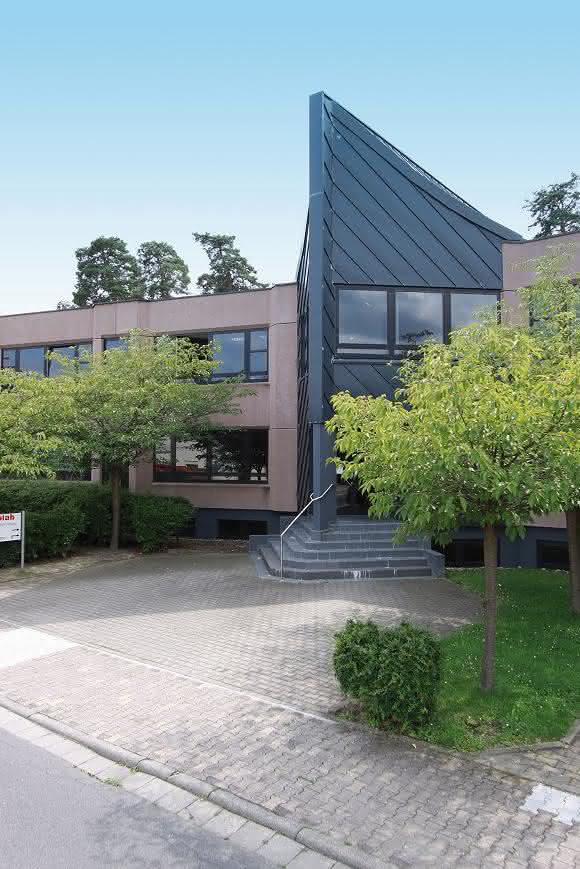 Verwaltungs- und Logistikzentrum