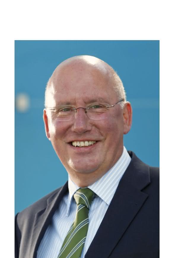 Michael Schenk Michael Schenk, Institutsleiter Fraunhofer-Institut für Fabrikbetrieb und -automatisierung IFF
