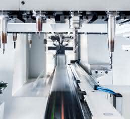 50-fach-Werkzeugwechsler in der Portalfräsmaschine FZ42