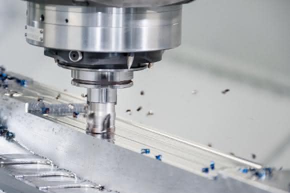 FZ42 Portalfräsmaschine FZ42 bearbeitet schwer zerspanbare Bauteile